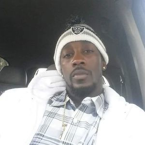 Meet your Posher, Quita